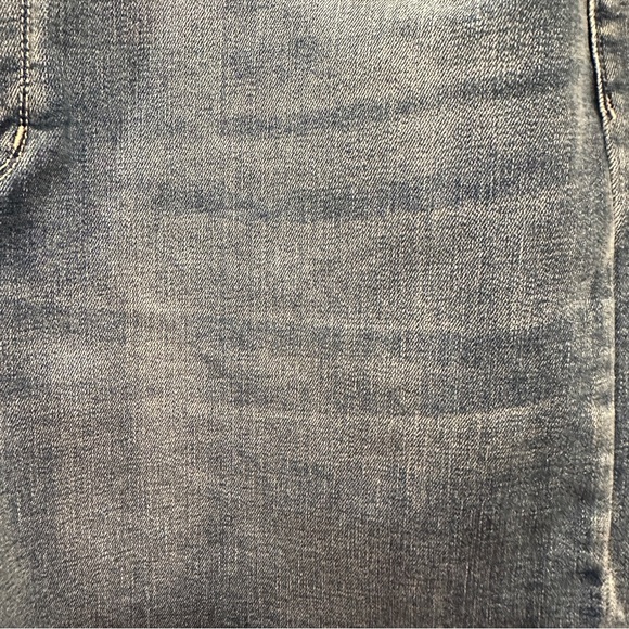 Judy Blue - Blue Jean Shorts with Distressed Look - Worn Once 3X - Picture 5 of 9